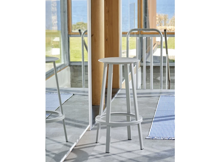 Revolver-Bar-Stool-high-sky-grey-01