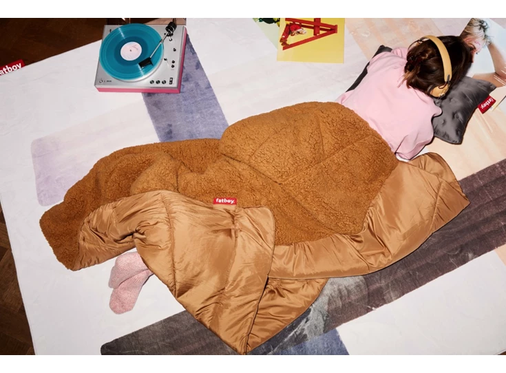 FATBOY_Hotspot-Blanket_Toffee_Moodpicture_0076.jpeg