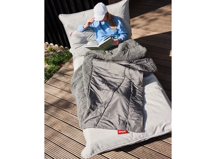 20_FATBOY_Hotspot-Blanket+Paletti+Model_Loenen_LR_02.jpg