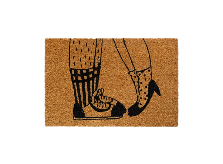 doormat kissing.png