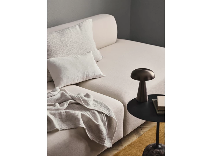 r_AP7_Linen Cushion___Boucle Cushion___Woolen Blanket_SC34.jpg