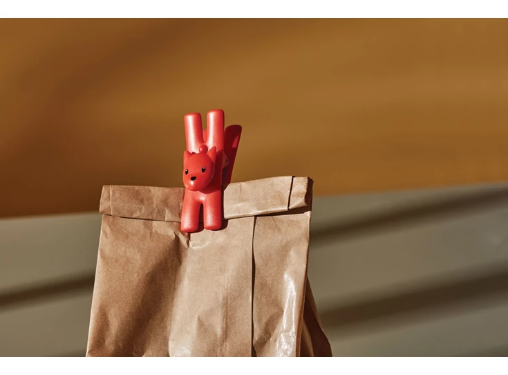 Alessi-Pets-zakklem-met-magneet-kat-set-van-2-red-orange