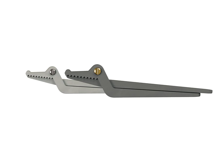 Alessi-Sweetheart-notenkraker-aluminium-zwart