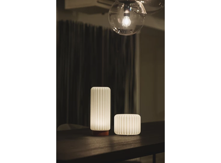 Atelier-Pierre-Dentelles-29-licht-met-USB-H29cm-D12cm-basis-terra