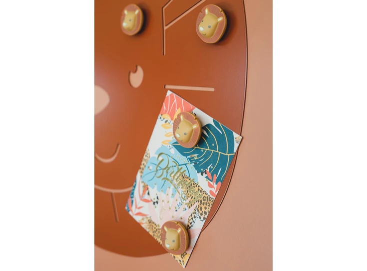 Atelier-Pierre-Hakuna-leeuw-magneet-36x35cm-set-van-4