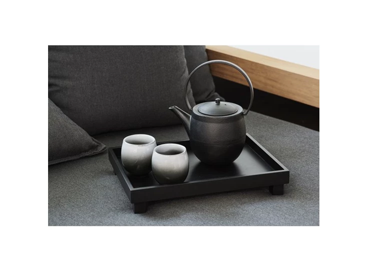 Bredemeijer-Asia-Sendai-geschenkset-gietijzeren-theepot-12L-2-theebeker-porselein