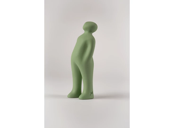 Cores-The-Visitor-green-alfafa-clear-cor-38-H-24cm