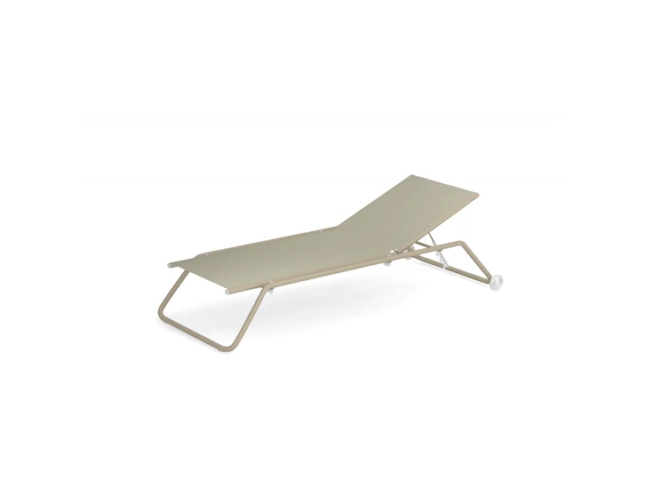 Emu-Snooze-ligbed-met-wielen-beige