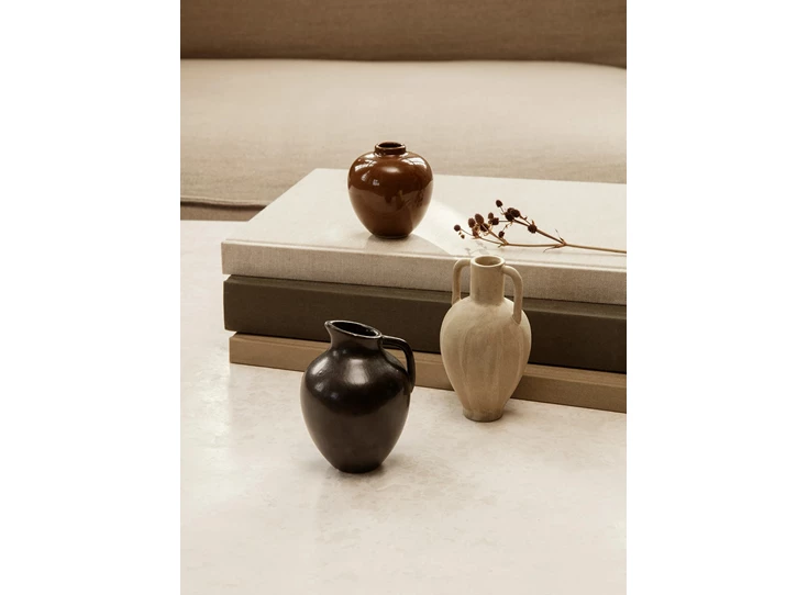 Ferm-Living-Ary-mini-vaas-D7cm-H10cm-charcoal