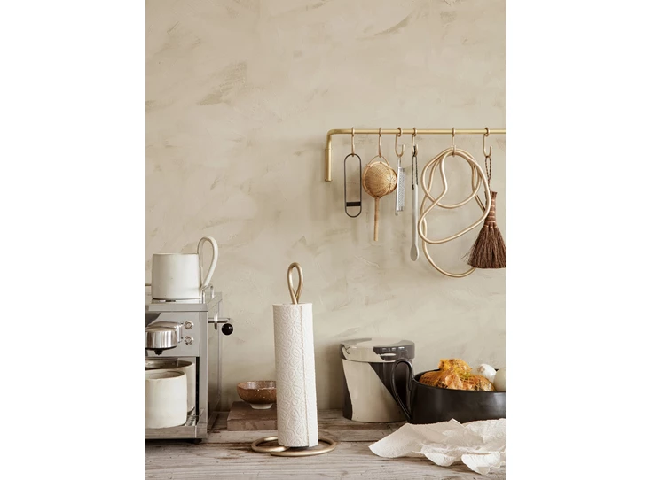 Ferm-Living-Curvature-keukenrolhouder-H305cm-D14cm-brass