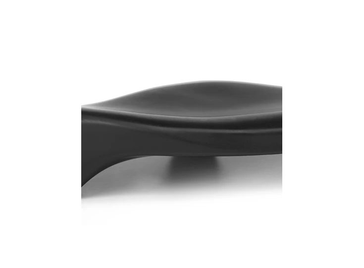 Ferm-Living-Esca-Piece-schaal-41x295cm-H78cm-zwart