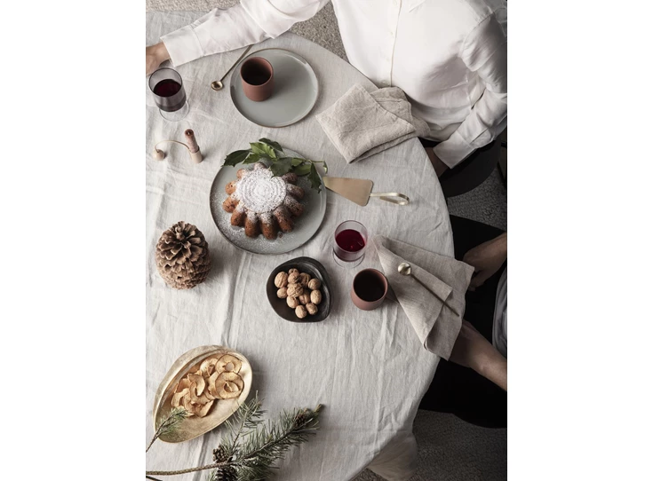 Ferm-Living-Fein-taartschep-22cm-brass