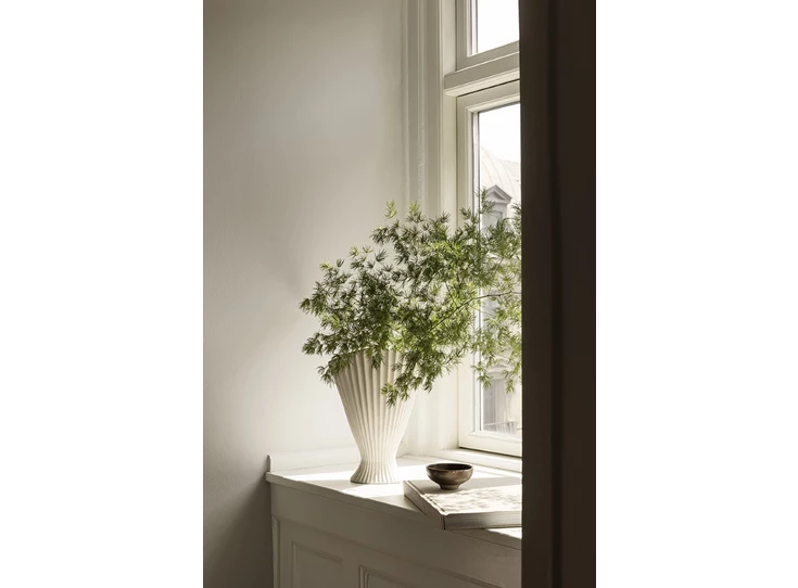 Ferm-Living-Fountain-vaas-off-white