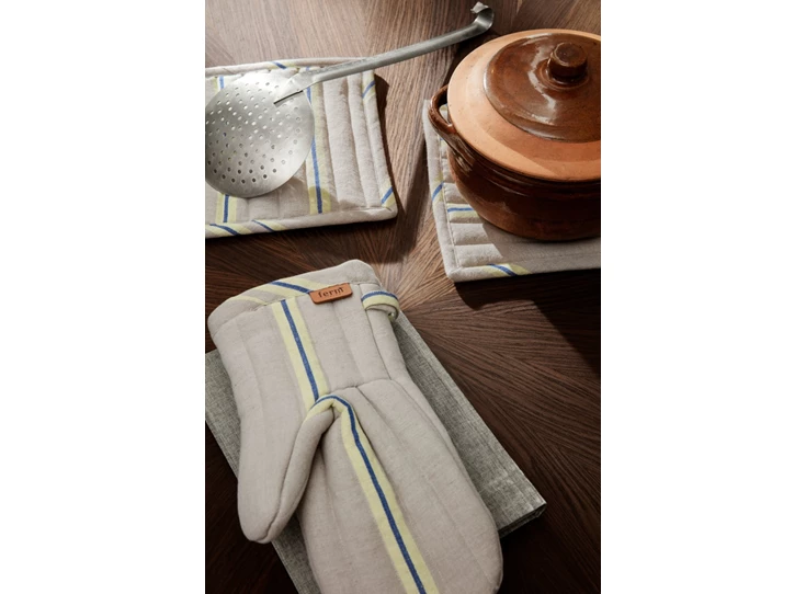 Ferm-Living-Hale-pannenlap-oyster-lemon-bright-blue-set-van-2