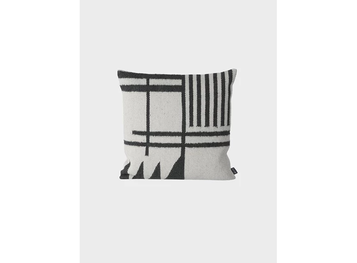 Ferm-Living-Kelim-Cushion-kussen-50x50cm-black-lines