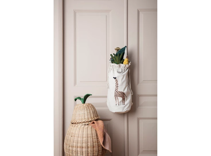 Ferm-Living-Pear-Braided-Storage-D35cm-H59cm
