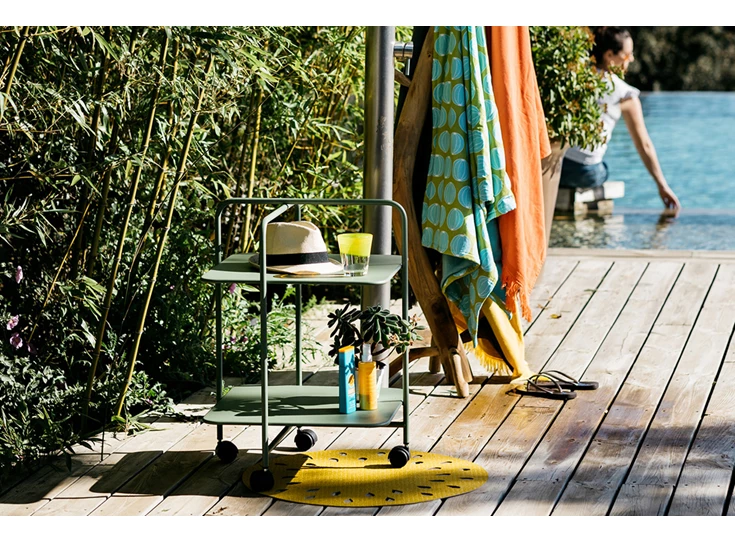 Fermob-Alfred-Gueridon-roltafel-citron-givre