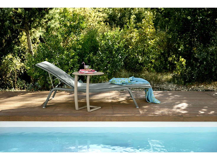 Fermob-Alize-bijzettafel-48x554cm-vert-tilleul