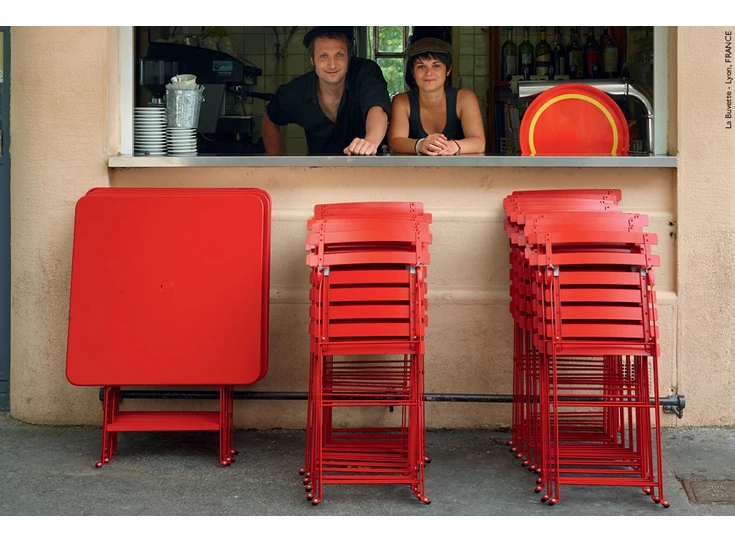 Fermob-Bistro-table-pliante-71x71cm-citron-givre