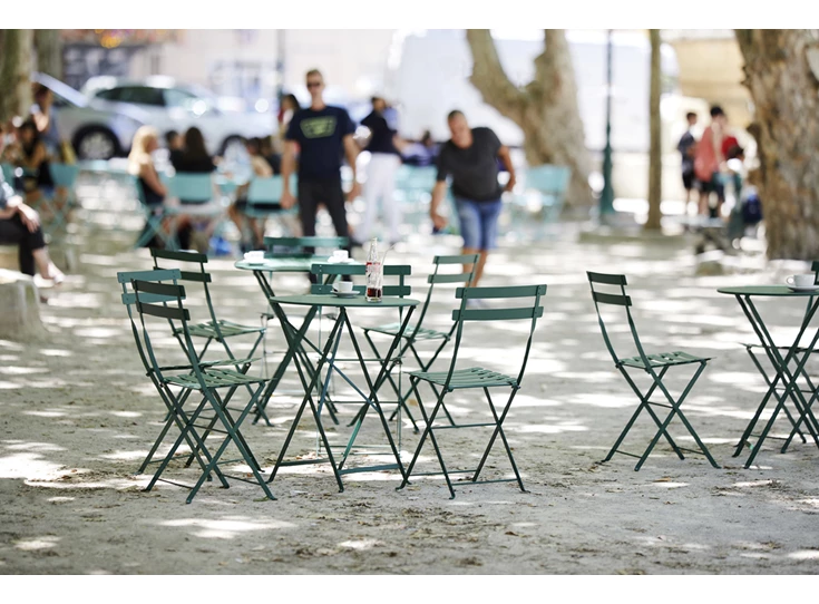 Fermob-Bistro-table-pliante-D60cm-vert-cedre