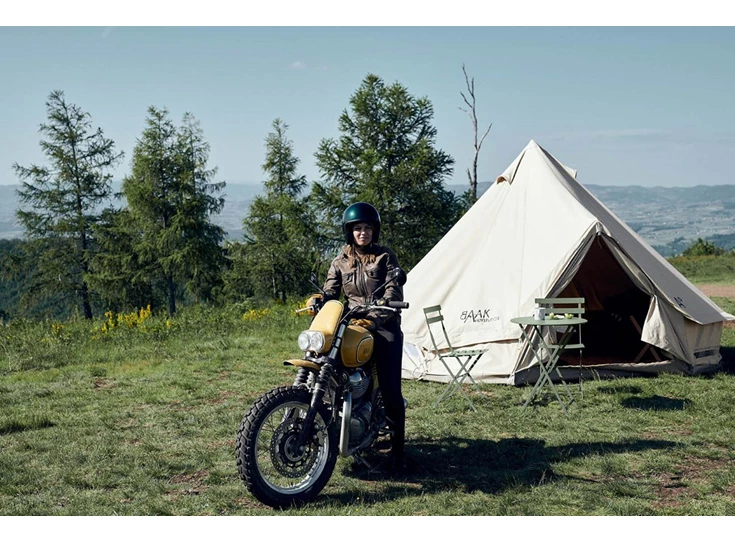 Fermob-Bistro-tafel-D60cm-vert-cedre