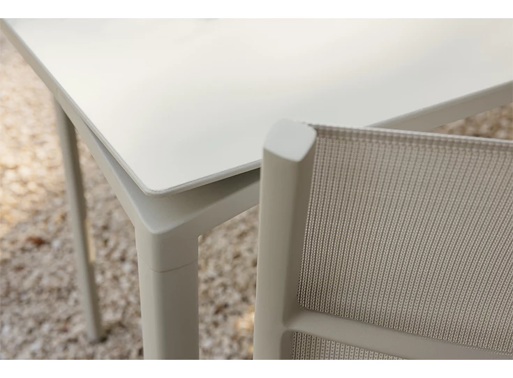 Fermob-Calvi-tafel-195x95cm-gris-agrile