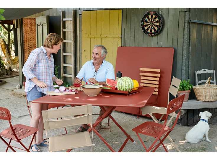 Fermob-Caractere-tafel-128x128cm-romarin