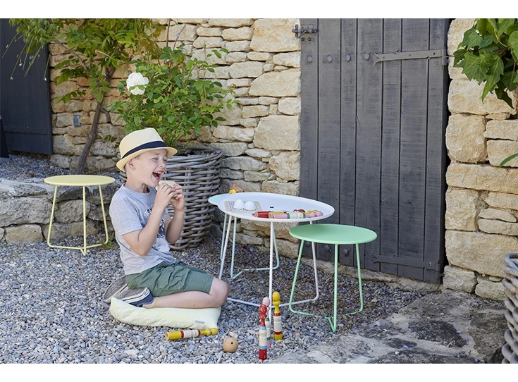 Fermob-Cocotte-bijzettafel-large-cerise-noire