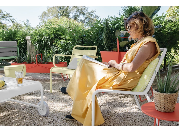 Fermob-Luxembourg-lounge-stoel-H74-B58-D108cm-cactus