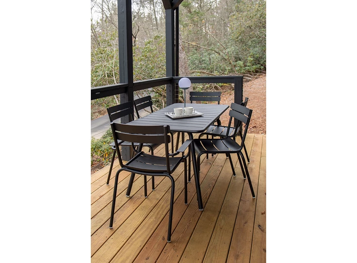 Fermob-Luxembourg-stoel-met-armleuning-romarin