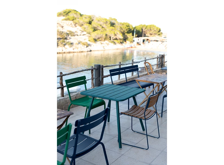 Fermob-Luxenbourg-table-80x80cm-menthe-glaciale