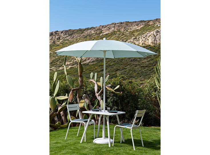 Fermob-Shadoo-parasol-D250cm-H227cm-citron-givre