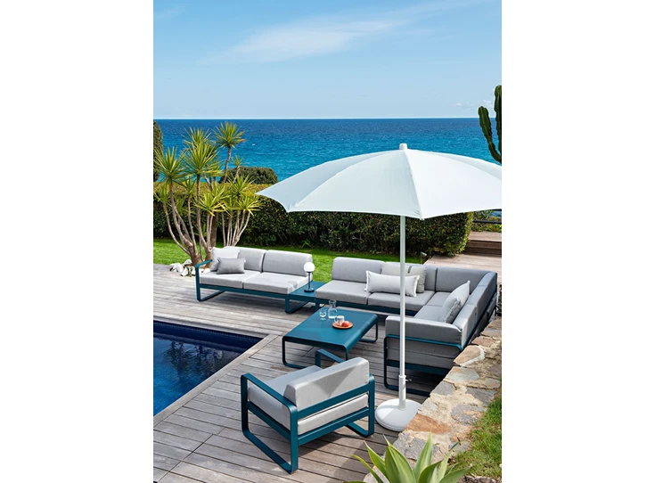 Fermob-Shadoo-parasol-D250cm-H227cm-gris-argile