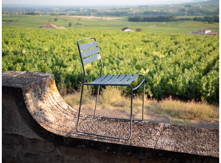 Fermob-Surprising-chaise-citron-guivre