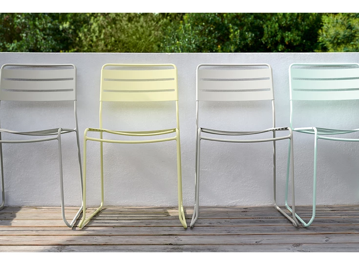 Fermob-Surprising-chaise-vert-tilleul