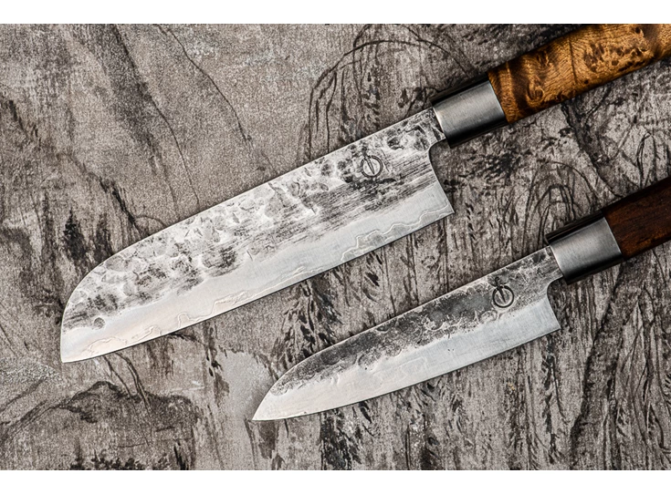 Forged-VG10-wortelhout-santokumes-18cm
