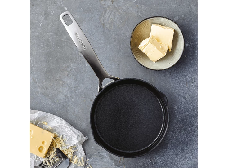 Greenpan-Copenhagen-steelpan-zonder-deksel-2-tuiten-16cm