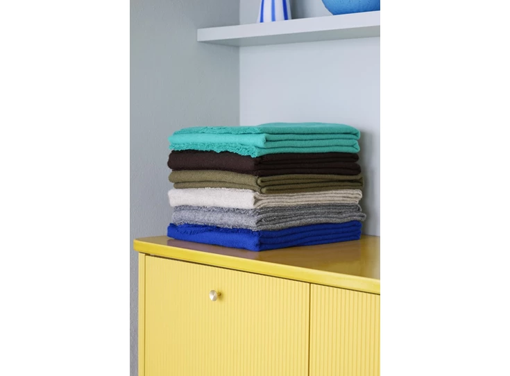 Hay-Mono-Blanket-plaid-130x180cm-chocolate