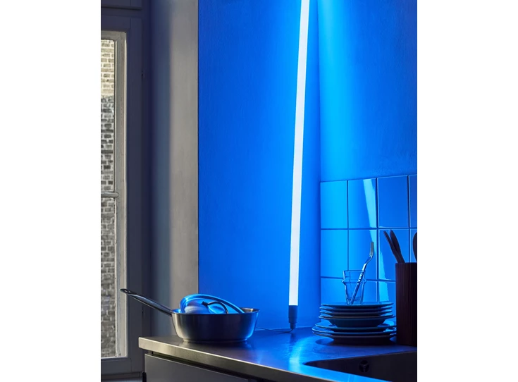 Hay-Neon-Tube-Led-ledlicht-L120cm-D16cm-ice-blue