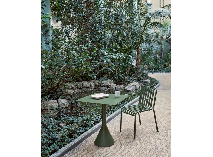 Hay-Palissade-Cone-table-vierkant-65x65x74cm-olive