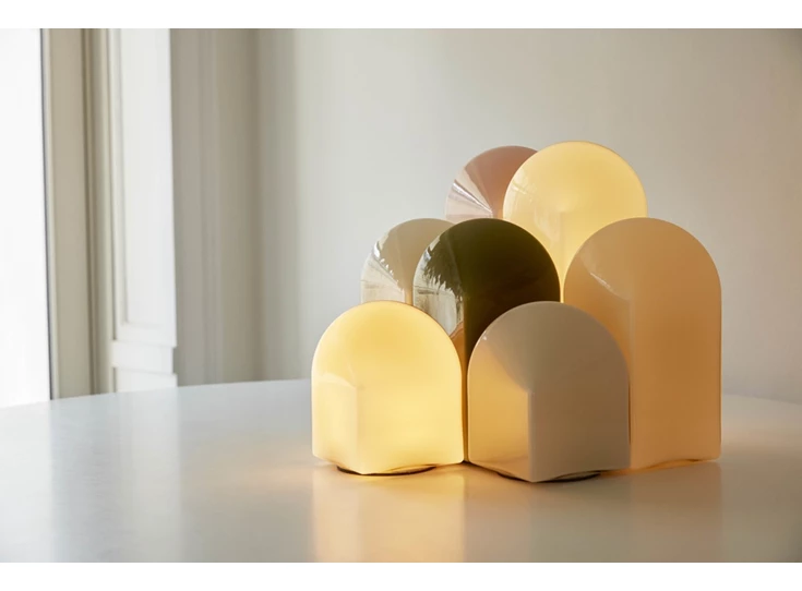 Hay-Parade-320-tafellamp-H32cm-D155cm-shell-white