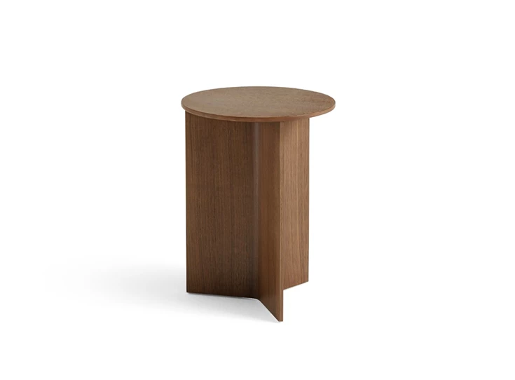 Hay-Slit-Round-bijzettafel-D35cm-H47cm-water-based-lacquered-walnut