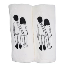Helen-B-gastendoek-set-van-2-naked-couple-back