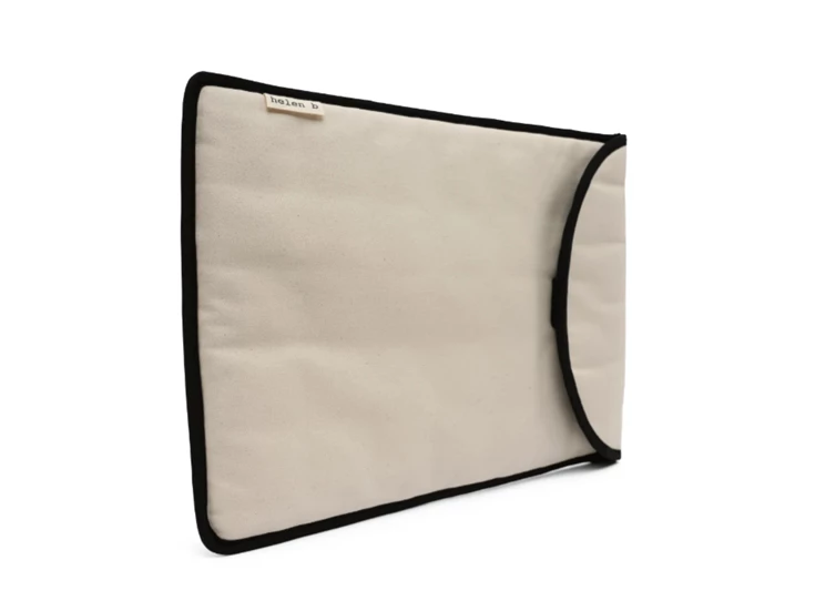 Helen-B-laptop-sleeve-flower-girl