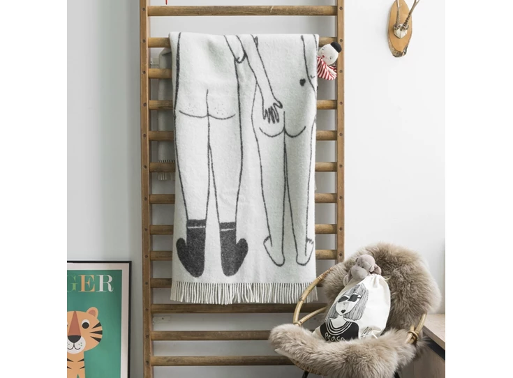 Helen-B-plaid-naked-couple