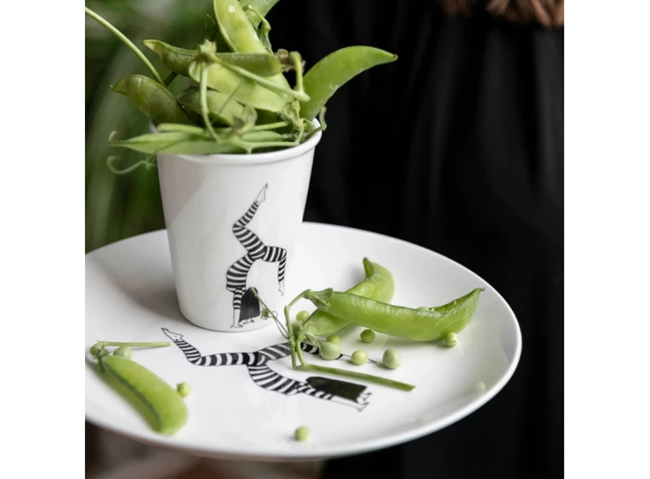 Helen-B-plat-bord-freestyle-handstand