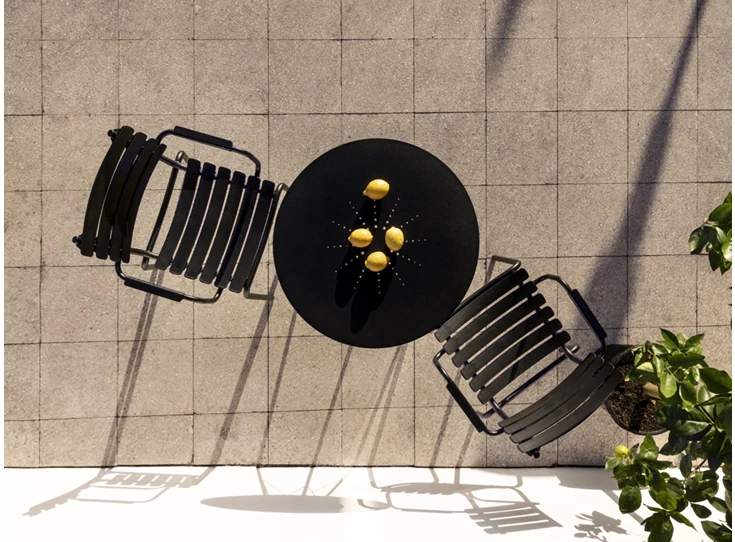 Houe-Circum-tafel-D74cm-zwart