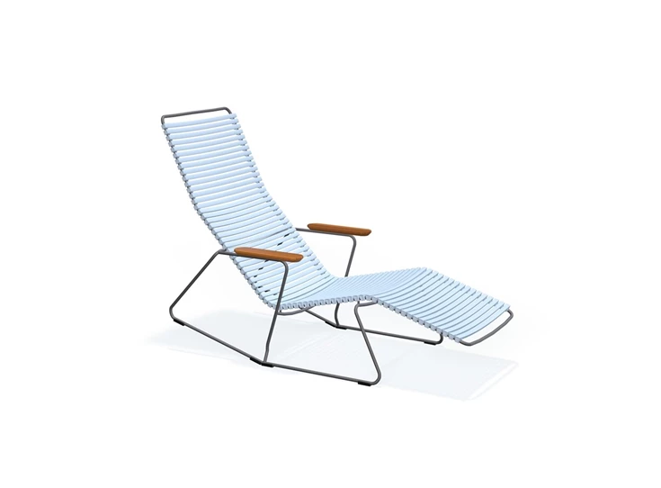 Houe-Click-sunrocker-met-armleuning-in-bamboo-zitting-dusty-light-blue