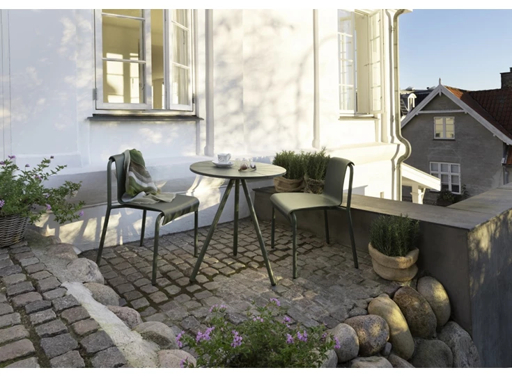 Houe-Nami-tafel-D64cm-olive-green