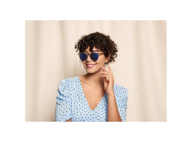 Izipizi-E-Zonnebril-Sun-Blue-Tortoise-1